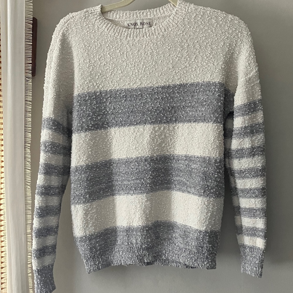 Knox Rose Striped Gray and White Sweater